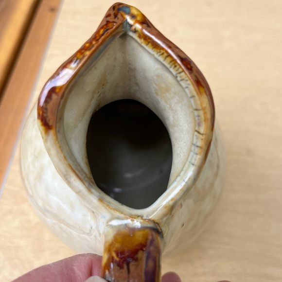 Vintage Studio Ceramic Pottery Leaf Pitcher 22 Oz - Picture 7 of 14